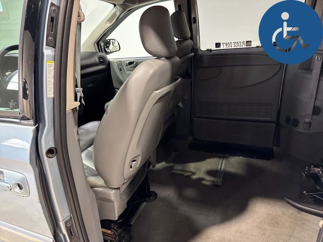 2005 Chrysler Town & Country 4dr LWB Touring FWD - 23022286 - 27