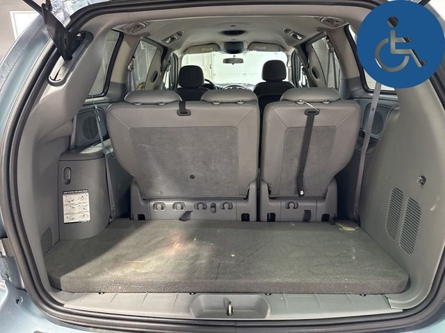 2005 Chrysler Town & Country 4dr LWB Touring FWD - 23022286 - 32