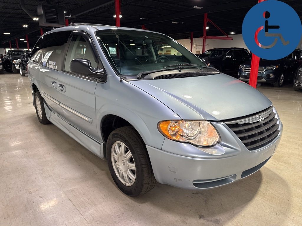 2005 Chrysler Town & Country 4dr LWB Touring FWD - 23022286 - 7