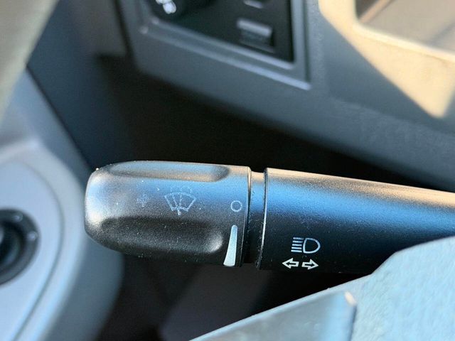 2005 Dodge Dakota SLT 4dr Quad Cab 4WD SB - 22995689 - 29