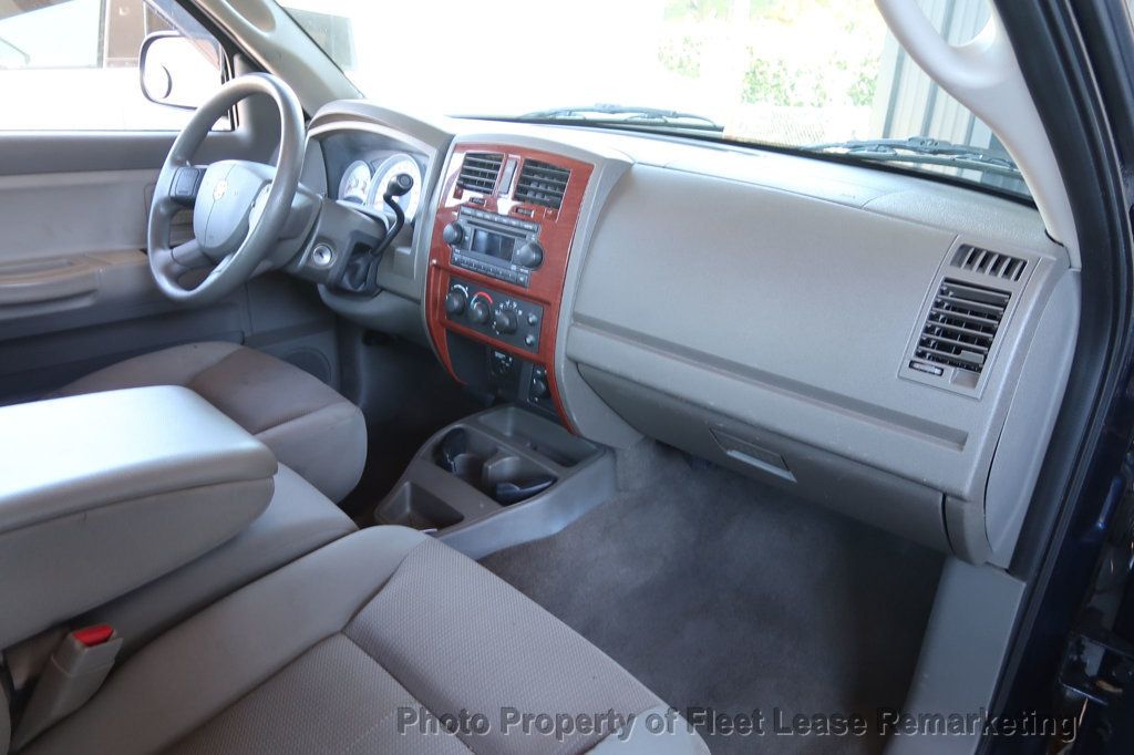 2005 Dodge Dakota Club Cab Dakota 4WD Club Cab LST  - 22945361 - 23