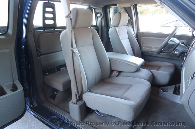 2005 Dodge Dakota Club Cab Dakota 4WD Club Cab LST  - 22945361 - 24