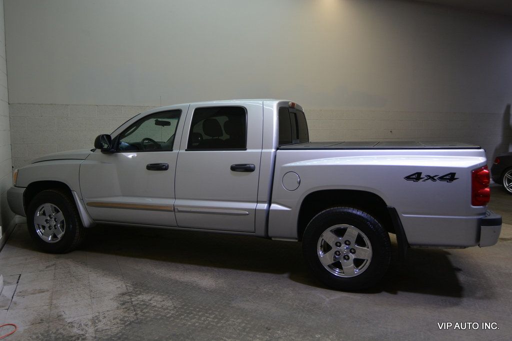 2005 Dodge Dakota Quad Cab SLT Pickup 4D 5 1/2 ft - 23002168 - 29