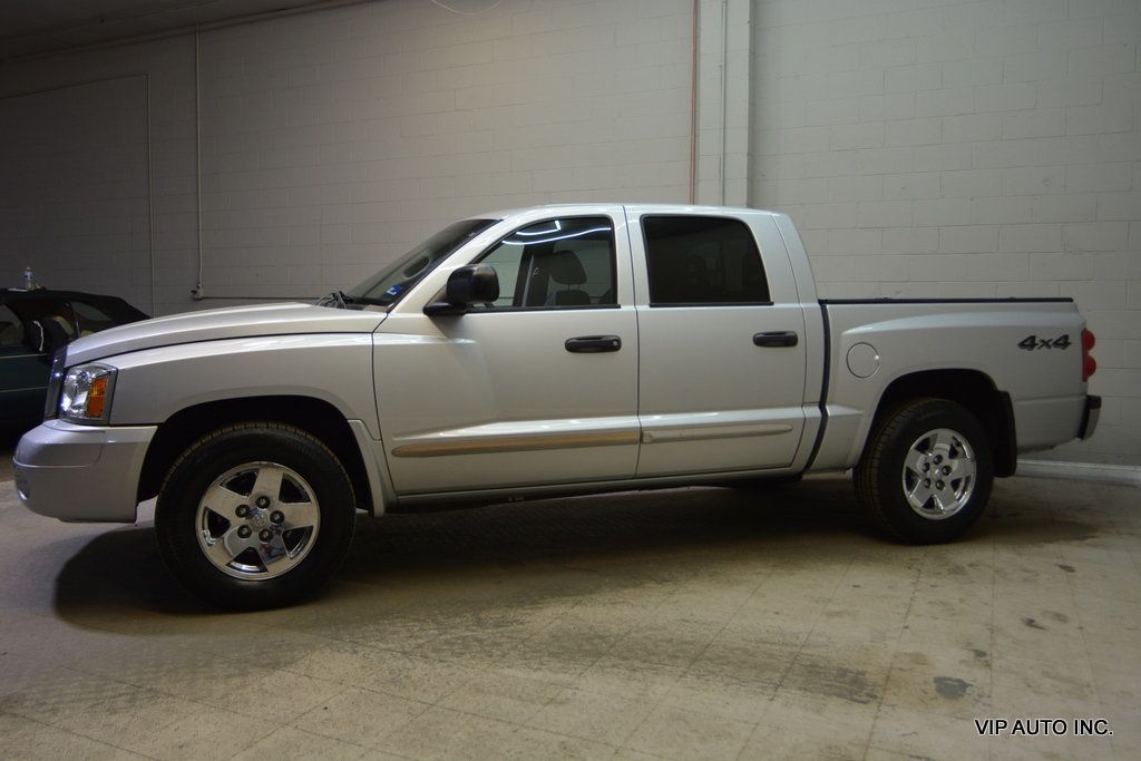 2005 Dodge Dakota Quad Cab SLT Pickup 4D 5 1/2 ft - 23002168 - 30