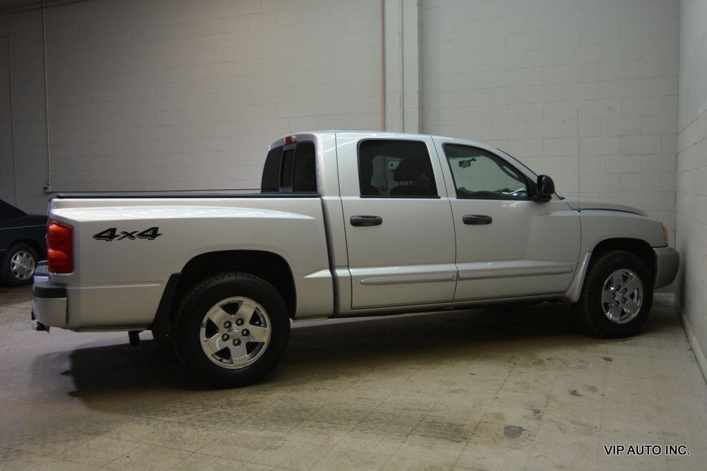 2005 Dodge Dakota Quad Cab SLT Pickup 4D 5 1/2 ft - 23002168 - 31