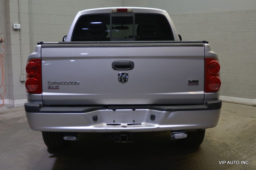2005 Dodge Dakota Quad Cab SLT Pickup 4D 5 1/2 ft - 23002168 - 35