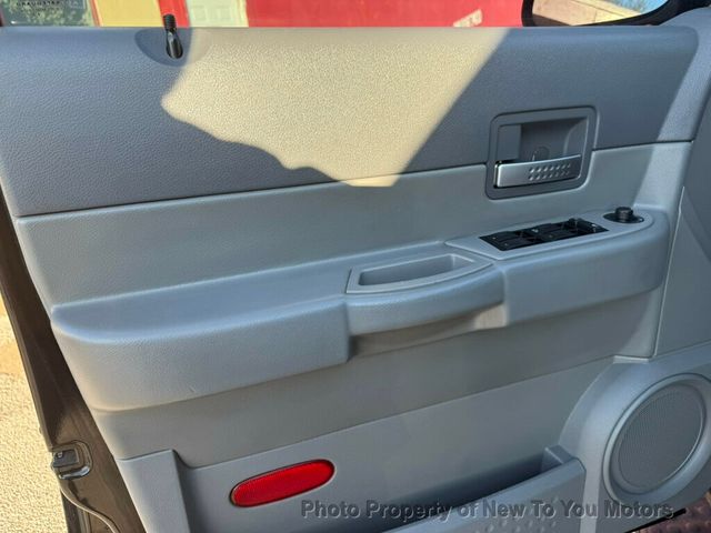 2005 Dodge Durango 4dr 4WD SLT - 22974529 - 17