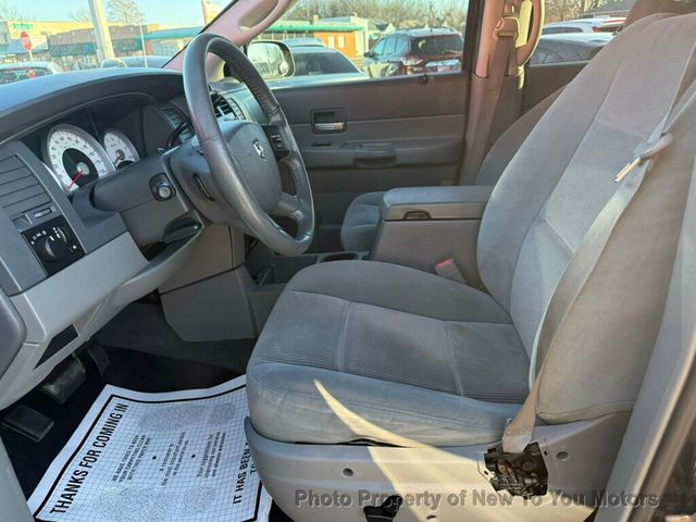 2005 Dodge Durango 4dr 4WD SLT - 22974529 - 8