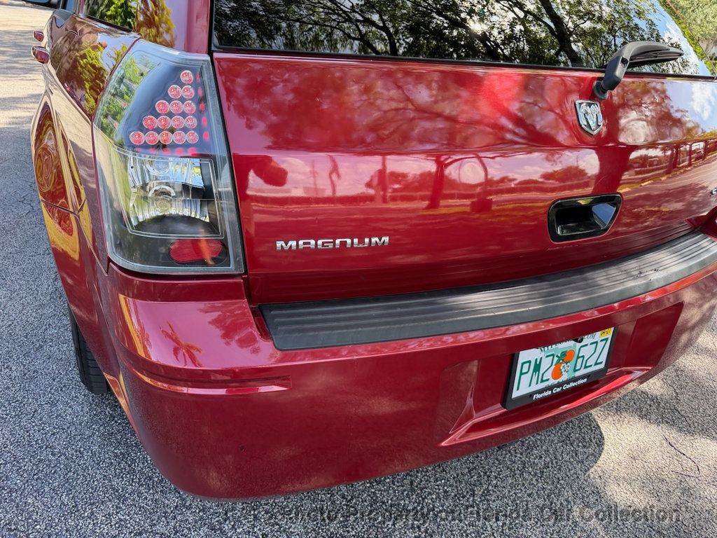 2005 Dodge Magnum 4dr Wagon SE RWD - 23037929 - 30