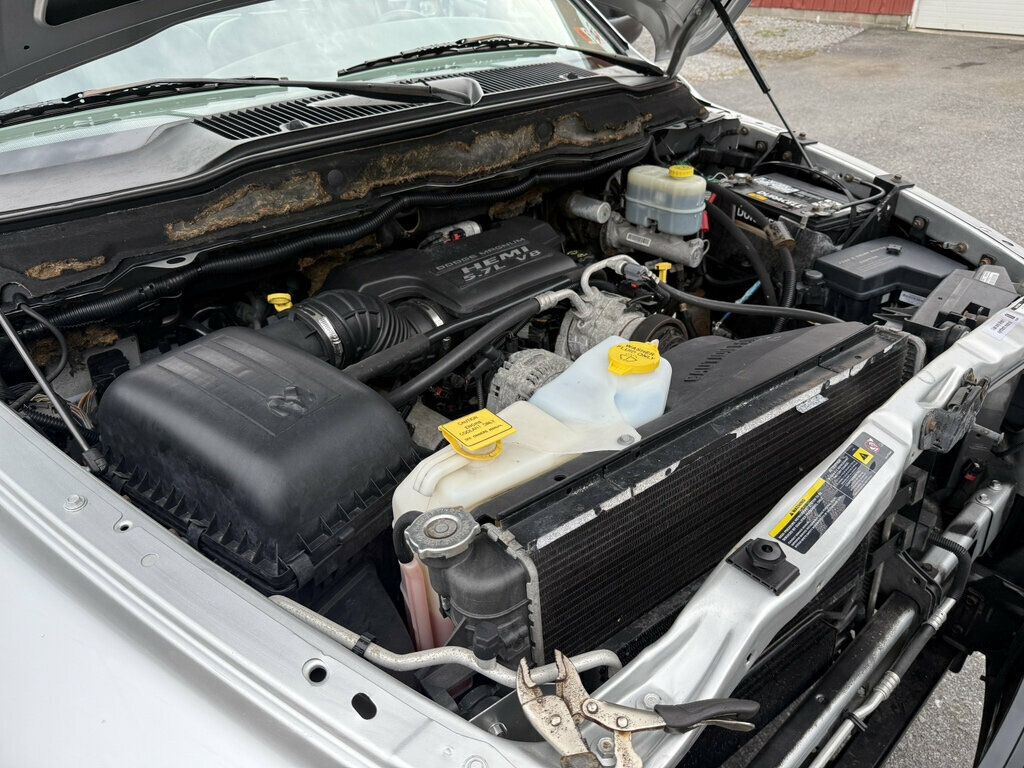 2005 Dodge Ram 3500 Hard To Find Regular Cab 8 Foot Bed 4x4 Dooley - 23066697 - 23