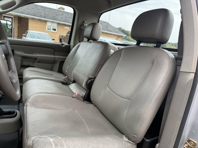 2005 Dodge Ram 3500 Hard To Find Regular Cab 8 Foot Bed 4x4 Dooley - 23066697 - 28