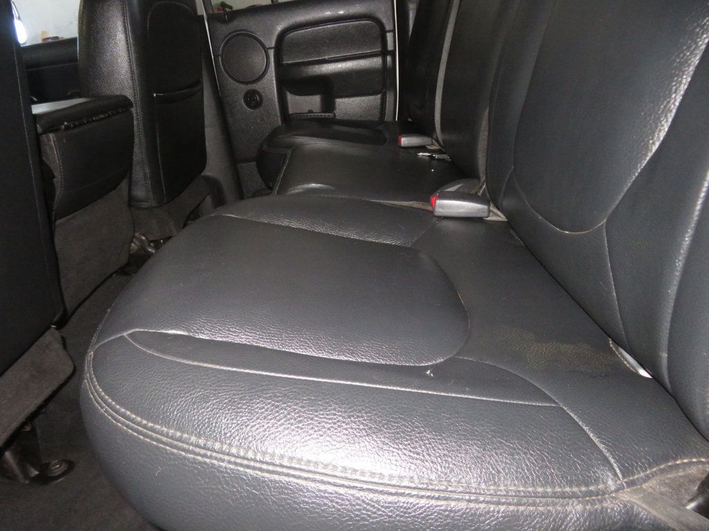 2005 Dodge Ram 3500 SLT photo 19