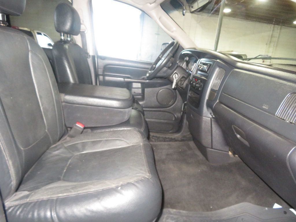 2005 Dodge Ram 3500 SLT photo 22
