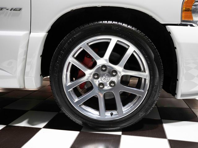 2005 Dodge Ram SRT-10 2dr Reg Cab 120.5" WB - 22991131 - 32