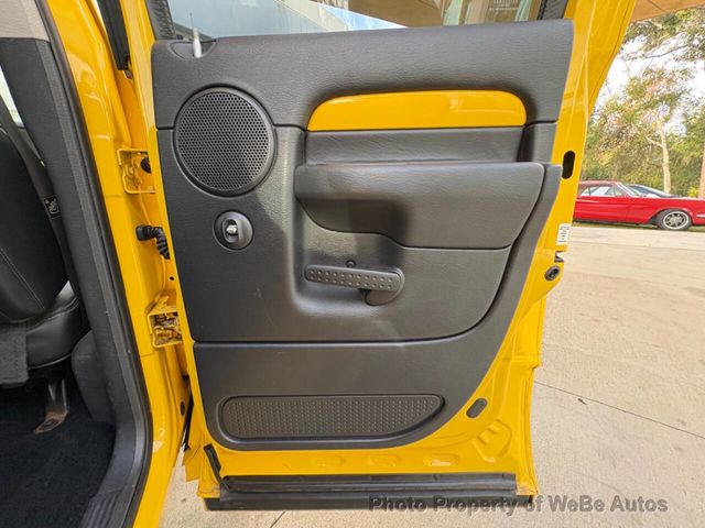 2005 Dodge Ram SRT-10 4dr Quad Cab 140.5" WB - 22979529 - 31
