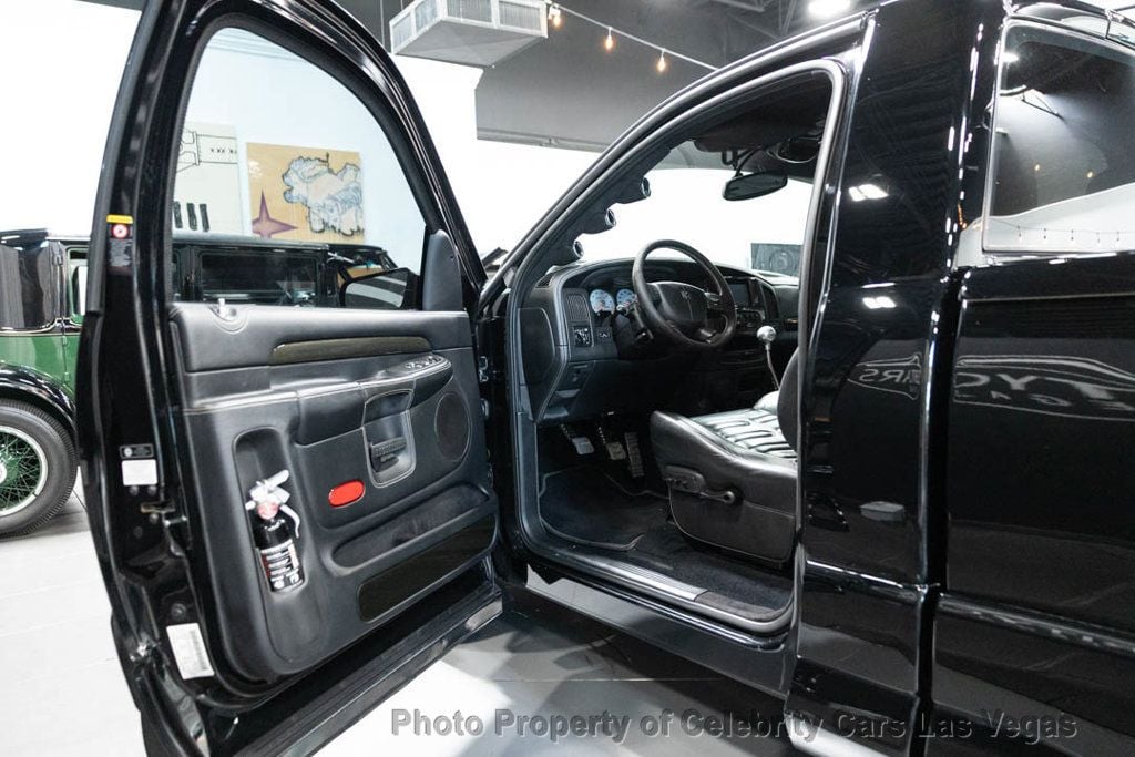 2005 Dodge Ram SRT-10 CUSTOM --- SRT-10 "VIPER" TRUCK - 13398999 - 25