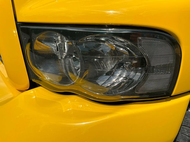 2005 Dodge Ram SRT-10 Yellow Fever Edition 139 of 500 - 23035680 - 27