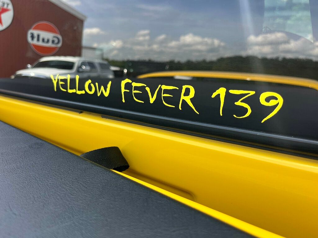 2005 Dodge Ram SRT-10 Yellow Fever Edition 139 of 500 - 23035680 - 2