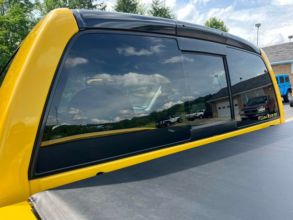 2005 Dodge Ram SRT-10 Yellow Fever Edition 139 of 500 - 23035680 - 30