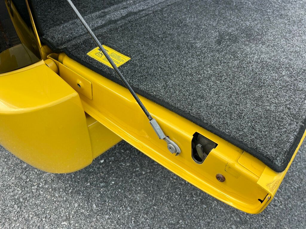 2005 Dodge Ram SRT-10 Yellow Fever Edition 139 of 500 - 23035680 - 35
