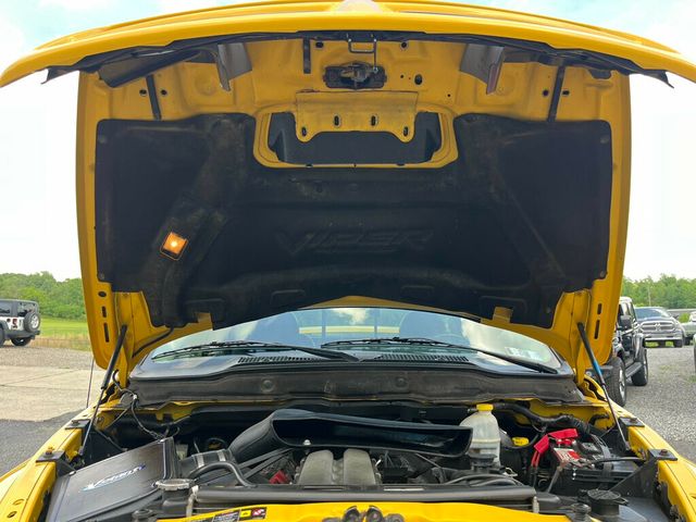 2005 Dodge Ram SRT-10 Yellow Fever Edition 139 of 500 - 23035680 - 54