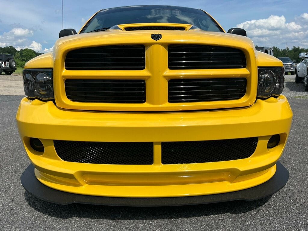 2005 Dodge Ram SRT-10 Yellow Fever Edition 139 of 500 - 23035680 - 5