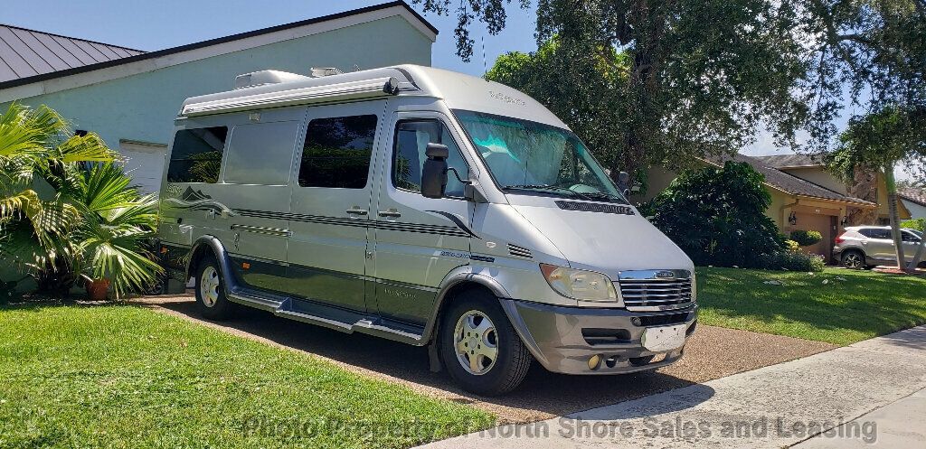 2005 Dodge Sprinter 2006 Leisure Travel RV 25 MPG - 22545843 - 2