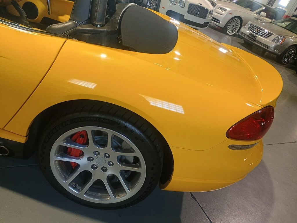 2005 Dodge Viper 2dr Convertible SRT10 Clean Carfax - 22982613 - 16