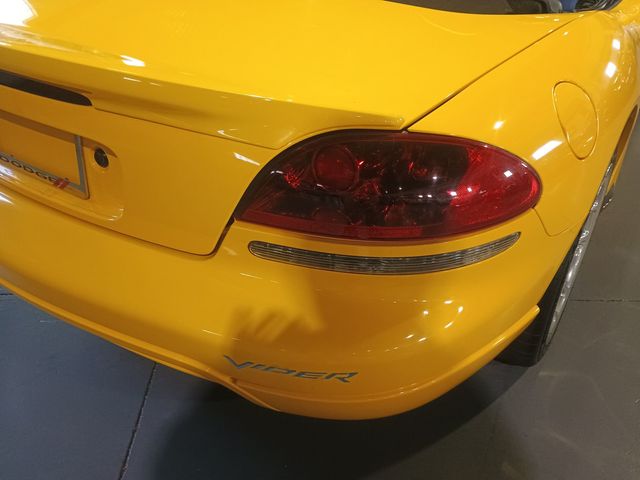 2005 Dodge Viper 2dr Convertible SRT10 Clean Carfax - 22982613 - 18