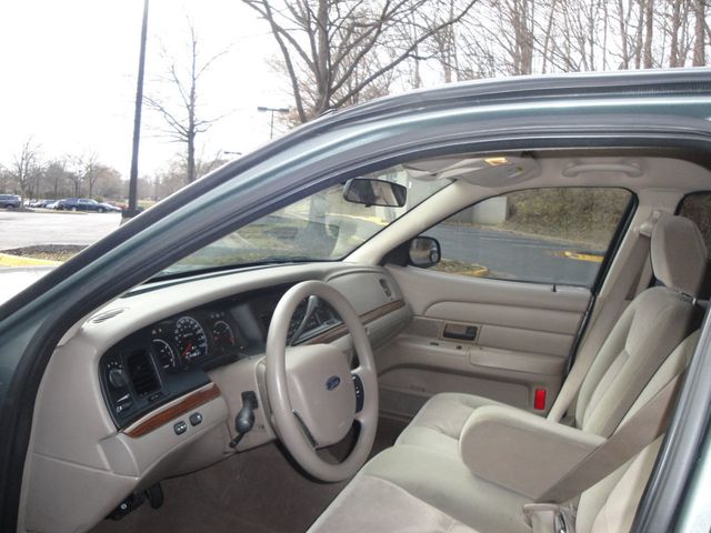 2005 Ford Crown Victoria LX-EDITION, LOADED, LOW-MILES. EXTRA-CLEAN - 22961981 - 20