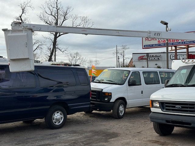 2005 Ford E350 SD 34 FOOT BUCKET BOOM VAN SEVERAL IN STOCK TO CHOOSE FROM - 22363753 - 17