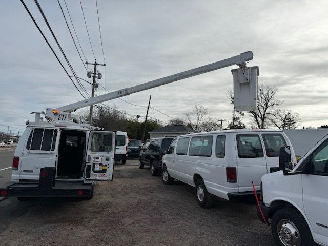 2005 Ford E350 SD 34 FOOT BUCKET BOOM VAN SEVERAL IN STOCK TO CHOOSE FROM - 22363753 - 19