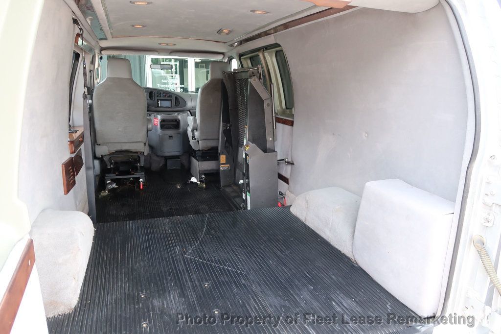 2005 Ford Econoline Cargo Van E250 Cargo Vans Handicap Lift  - 22887105 - 15