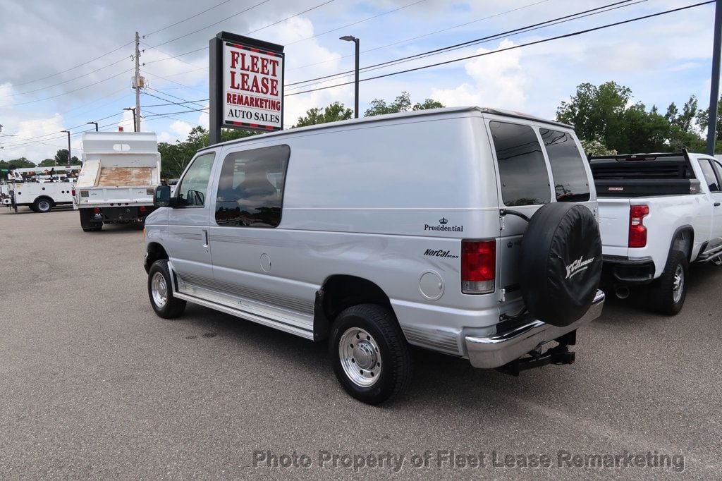 2005 Ford Econoline Cargo Van E250 Cargo Vans Handicap Lift  - 22887105 - 2