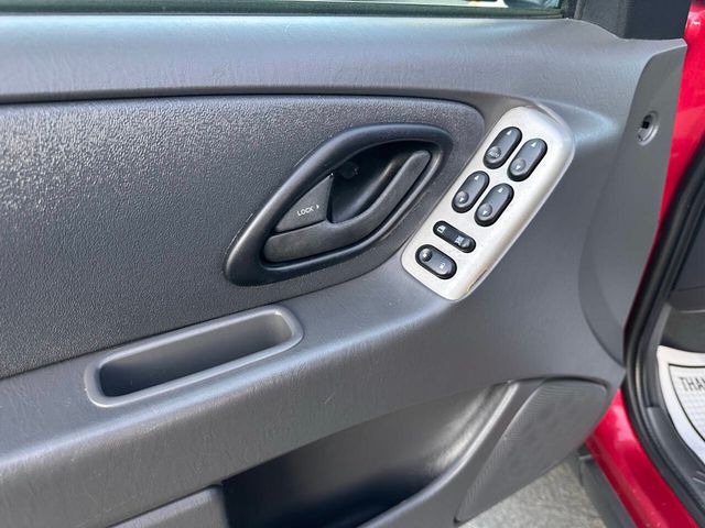 2005 Ford Escape HEV Hybrid 4dr SUV - 22998845 - 13