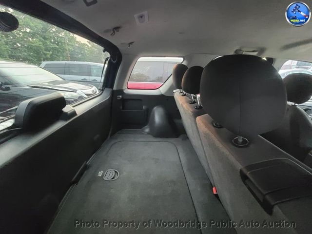 2005 Ford Escape XLS - 23055447 - 12