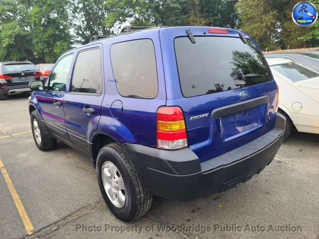 2005 Ford Escape XLS - 23055447 - 4