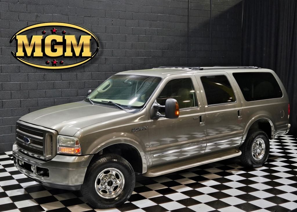 2005 Ford Excursion 137" WB 6.0L Limited 4WD - 22991761 - 0