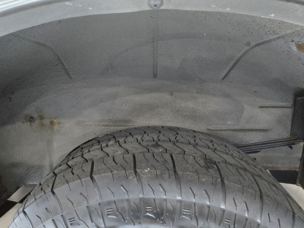 2005 Ford Excursion 137" WB 6.0L Limited 4WD - 22991761 - 30