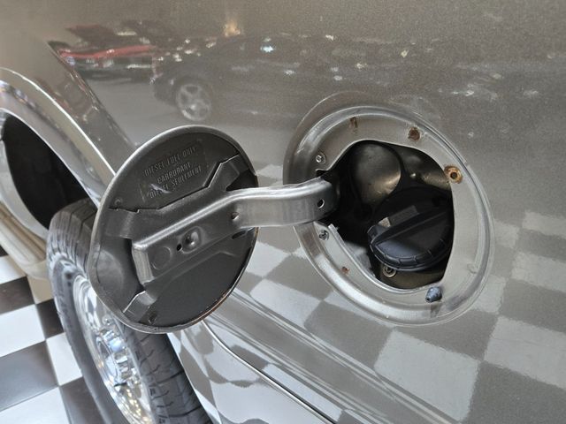 2005 Ford Excursion 137" WB 6.0L Limited 4WD - 22991761 - 37