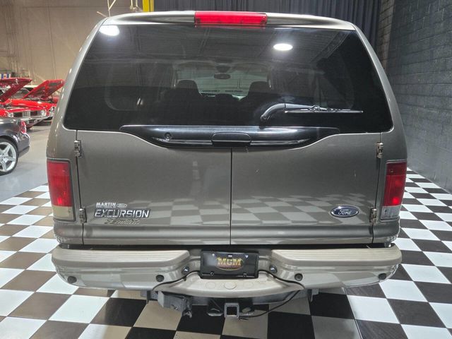 2005 Ford Excursion 137" WB 6.0L Limited 4WD - 22991761 - 3