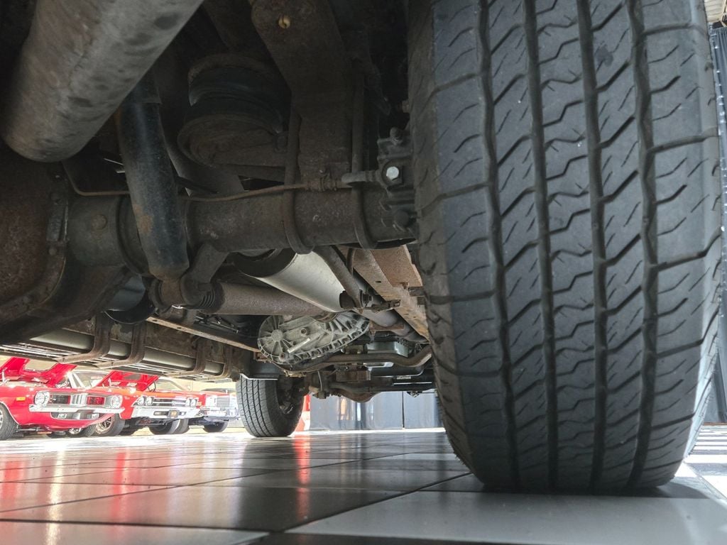 2005 Ford Excursion 137" WB 6.0L Limited 4WD - 22991761 - 52