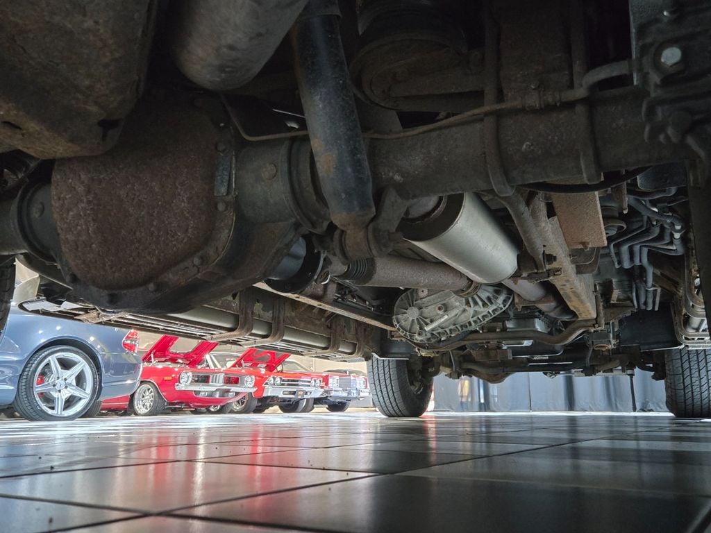 2005 Ford Excursion 137" WB 6.0L Limited 4WD - 22991761 - 54