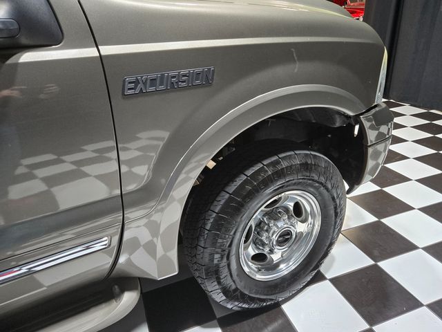 2005 Ford Excursion 137" WB 6.0L Limited 4WD - 22991761 - 65