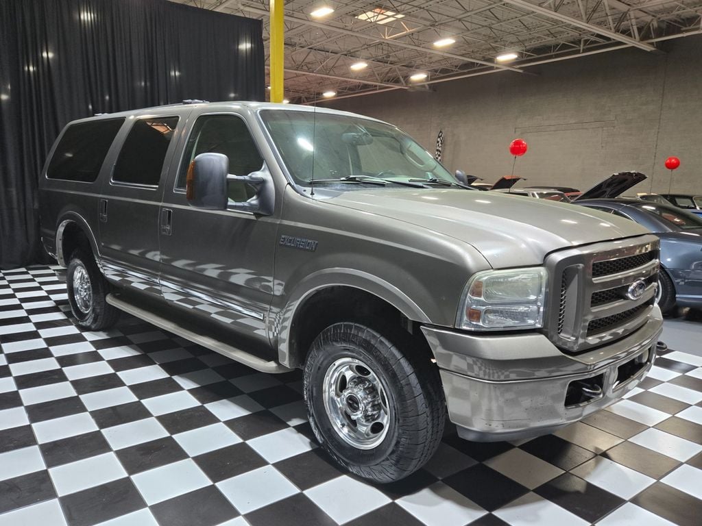 2005 Ford Excursion 137" WB 6.0L Limited 4WD - 22991761 - 67