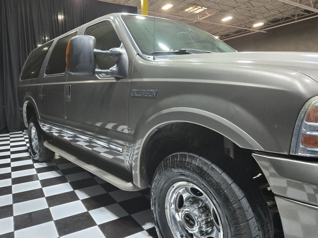 2005 Ford Excursion 137" WB 6.0L Limited 4WD - 22991761 - 70