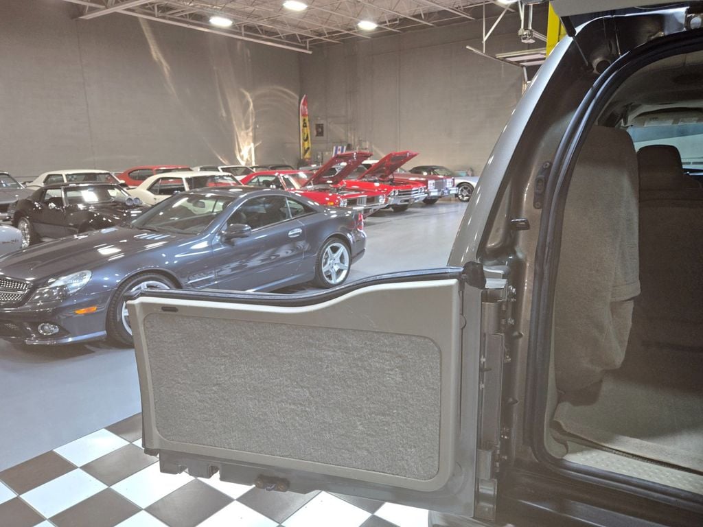 2005 Ford Excursion 137" WB 6.0L Limited 4WD - 22991761 - 74