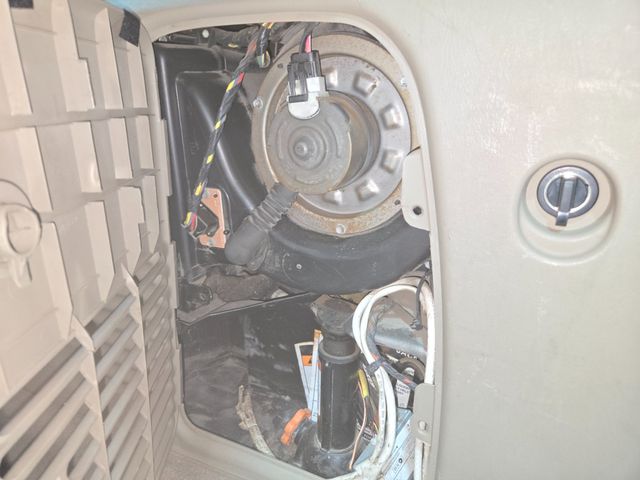 2005 Ford Excursion 137" WB 6.0L Limited 4WD - 22991761 - 86