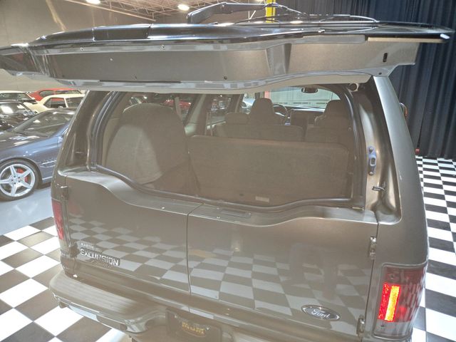 2005 Ford Excursion 137" WB 6.0L Limited 4WD - 22991761 - 88