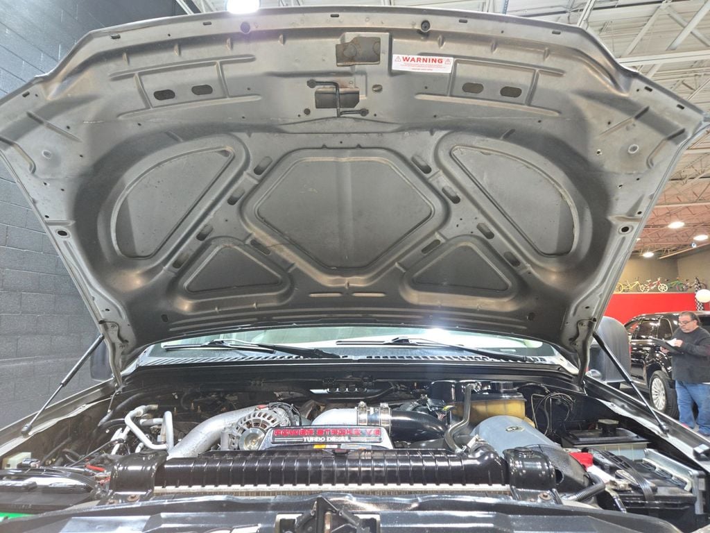 2005 Ford Excursion 137" WB 6.0L Limited 4WD - 22991761 - 89